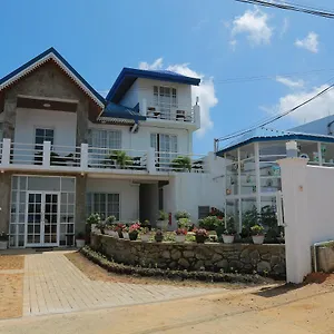 Hotel Blue Meadows Nuwaraeliya, Nuwara Eliya